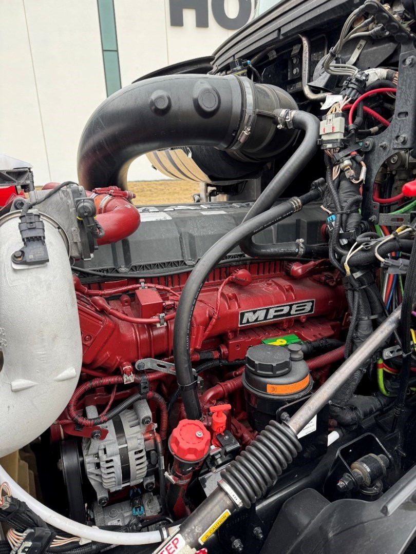 2020 MACK AN64T - USED TRUCKS SLEEPER - image 9